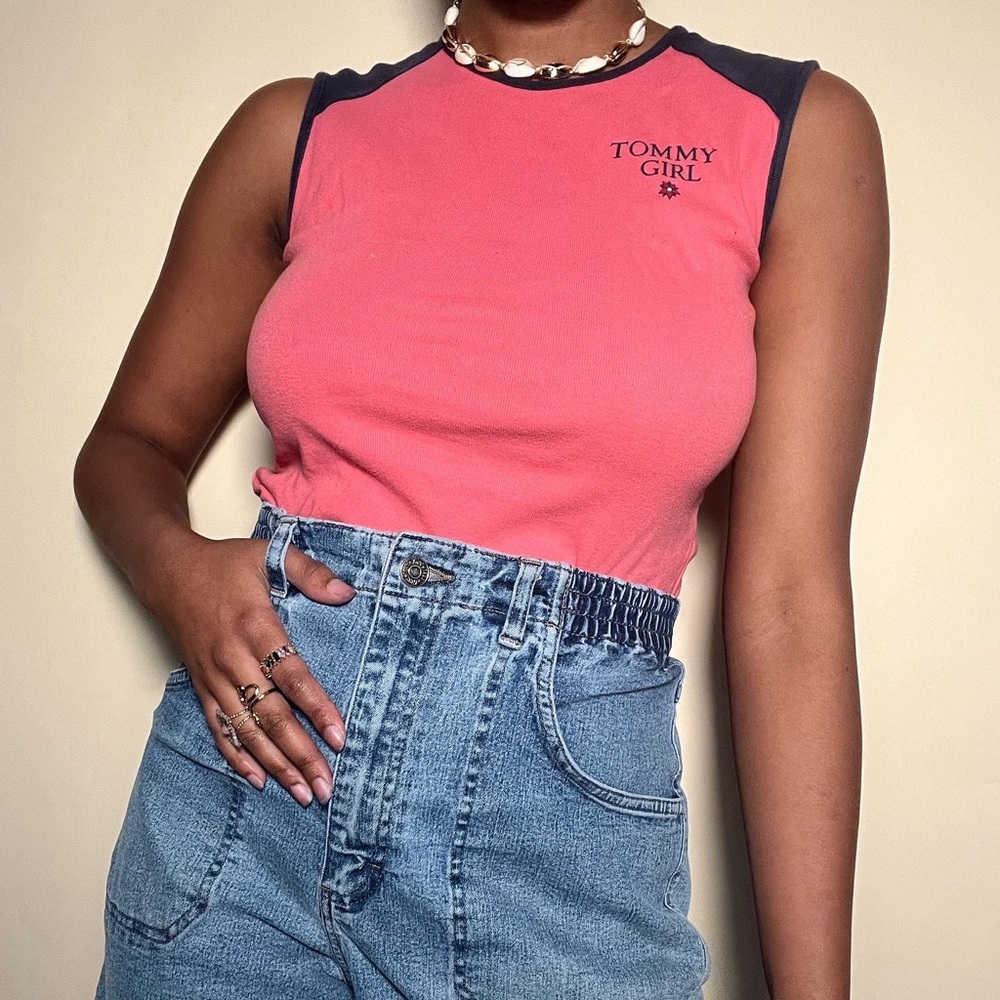 Vintage Tommy Hilfiger Baby Tee in size S